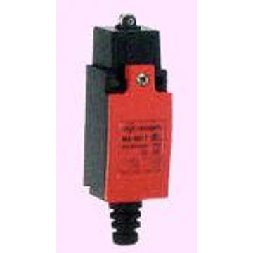 M8-8611 nyomógörgős végálláskapcsoló, IP66